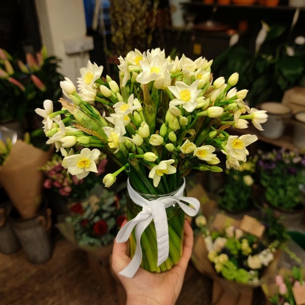 Scented Narcissi Jar